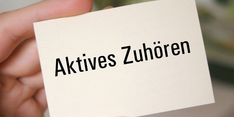 Warum Aktives Zuhören ein entscheidendes Führungsinstrument ist
