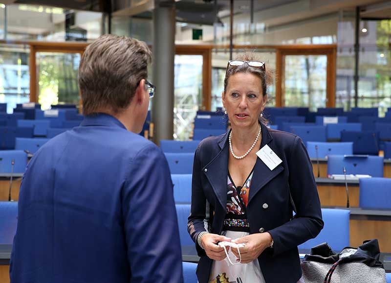 Antje Heimsoeth wurde in den Senat der Wirtschaft Deutschland berufen. Ich vertrete als Senatorin die Heimsoeth Academy im Senat der Wirtschaft Deutschland. Antje Heimsoeth wurde in den Senat der Wirtschaft Deutschland berufen. Ich vertrete als Senatorin die Heimsoeth Academy im Senat der Wirtschaft Deutschland.